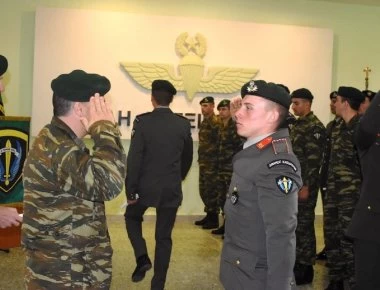 ΣΧΑΛ: Αποφοίτησαν επιτυχώς οι νέοι αλεξιπτωτιστές (φωτο)